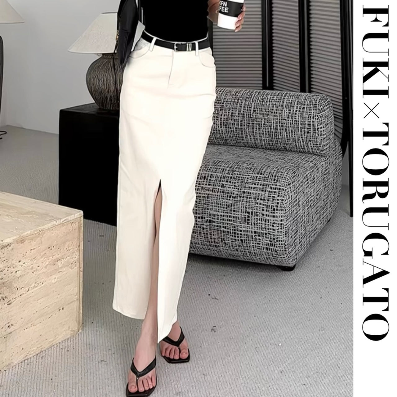 センタースリットナロースカート – TORUGATO