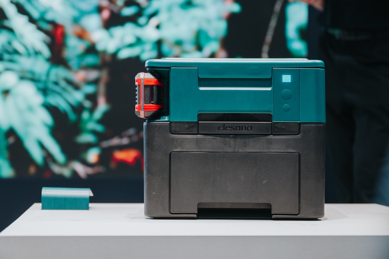 新発売】 水を使わないトイレ「クレサナ」新型モデル『X1』 1月30日