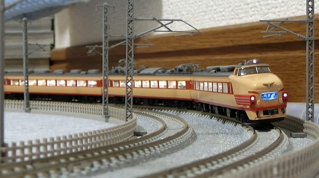 Nゲージ 1879 ボンネットの雄姿！489系「能登」 | 豊四季車両基地