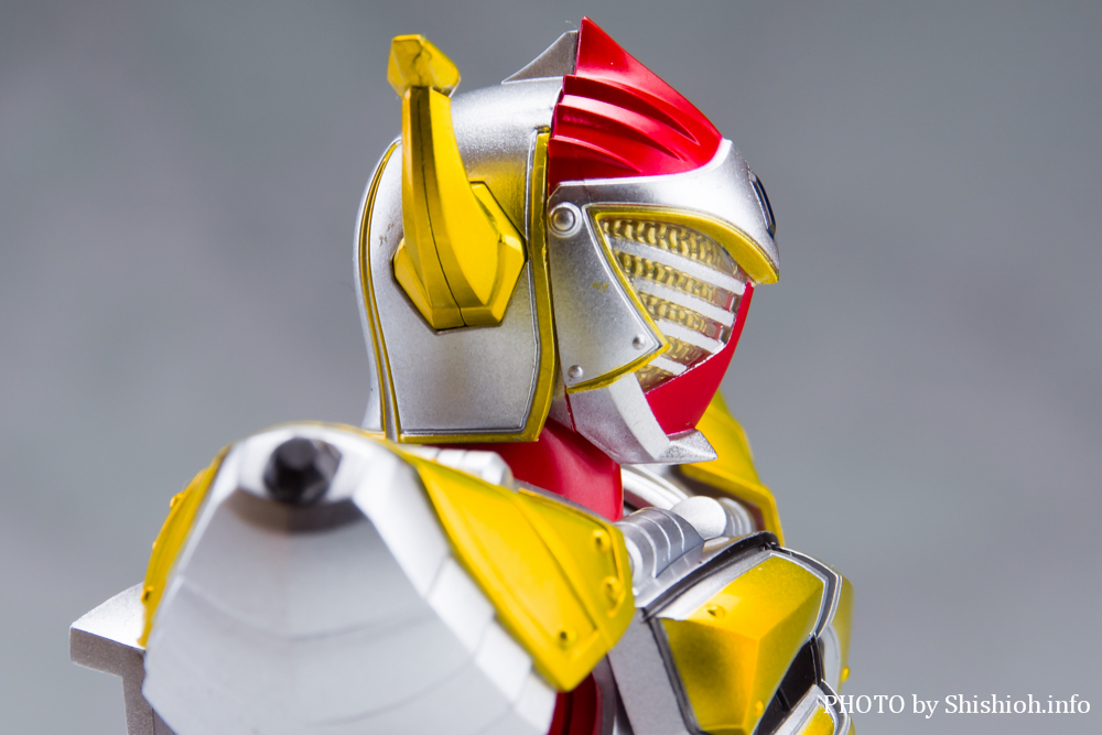 徹底レビュー】S.H.Figuarts（真骨彫製法）仮面ライダーバロン バナナ