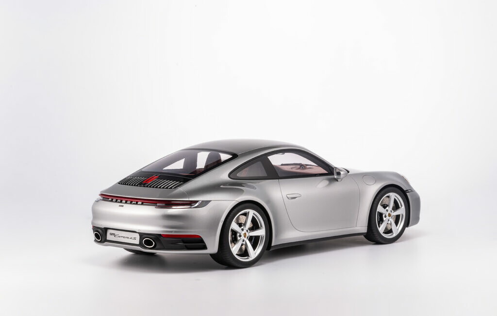 楽天市場】ミニチャンプス 1/8 ポルシェ 911 (992) カレラ 4S 2020 GT