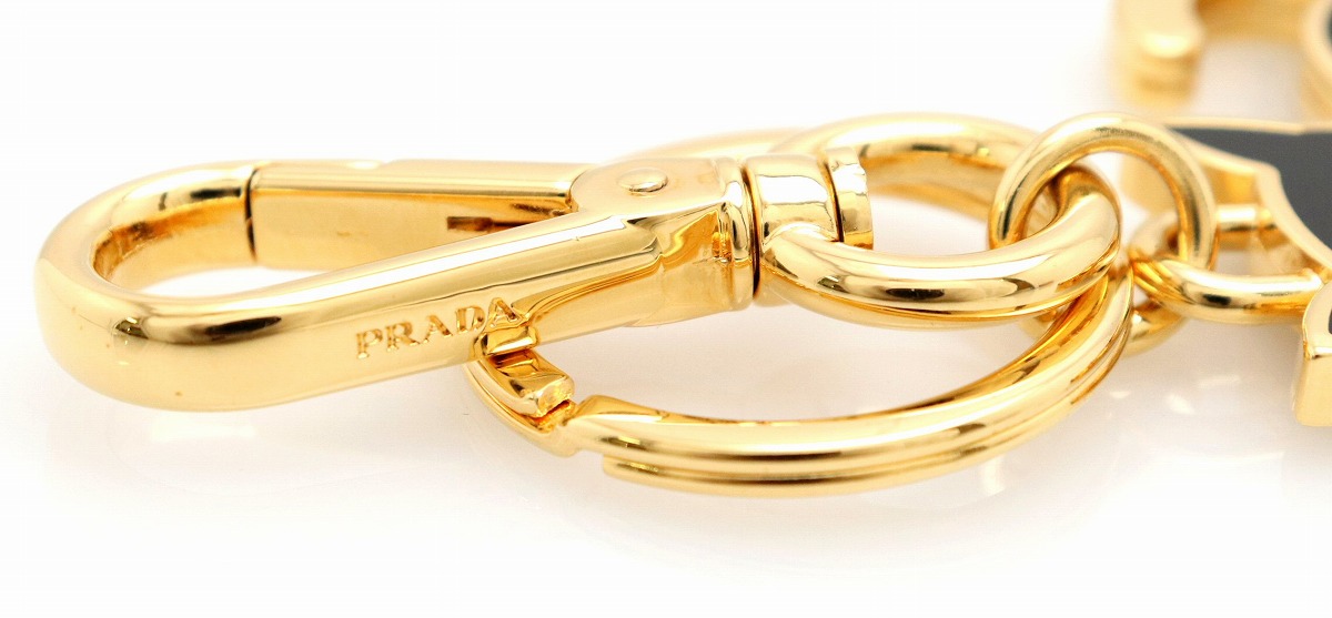 楽天市場】PRADA プラダ チャーム ネコ 猫 ロゴ バッグチャーム