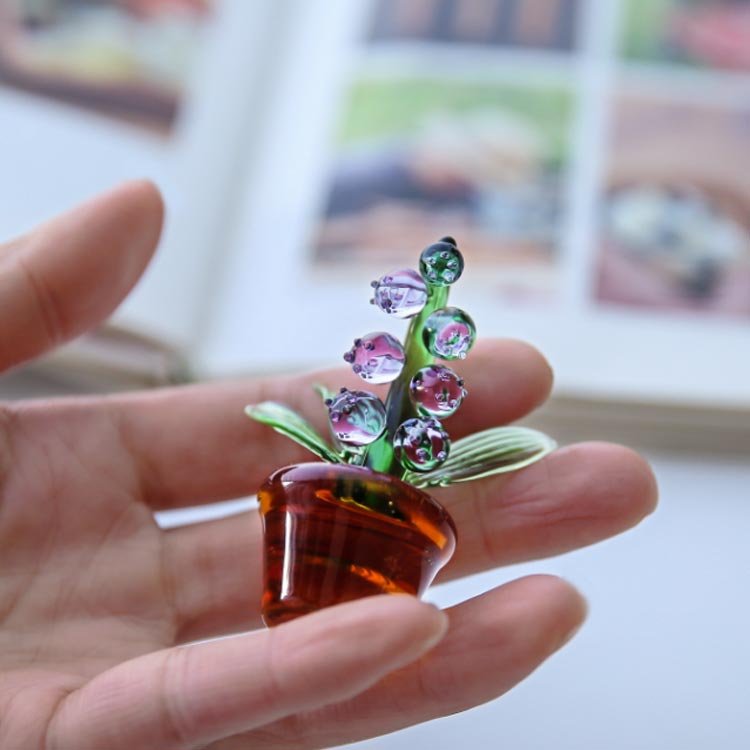 楽天市場】幸せ運ぶ 鈴蘭 ガラス スズラン ガラス細工 置物 がらす