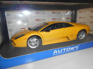 オートアート 1/18 ランボルギーニ ムルシエラゴ [イエロー] (模型