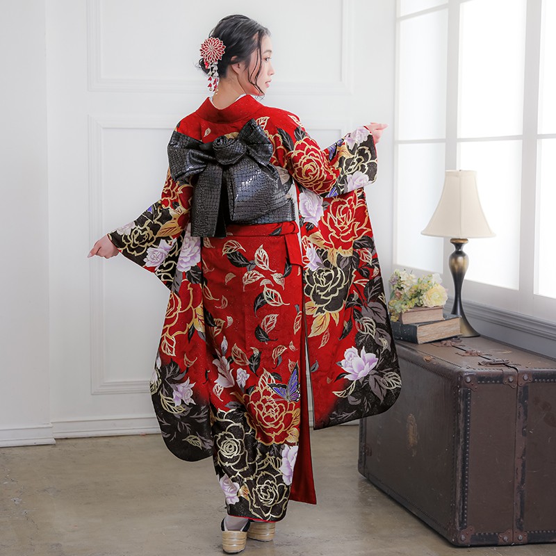 楽天市場】【成人式 振袖 レンタル】RS1077 正絹 赤 薔薇と蝶 MURUA