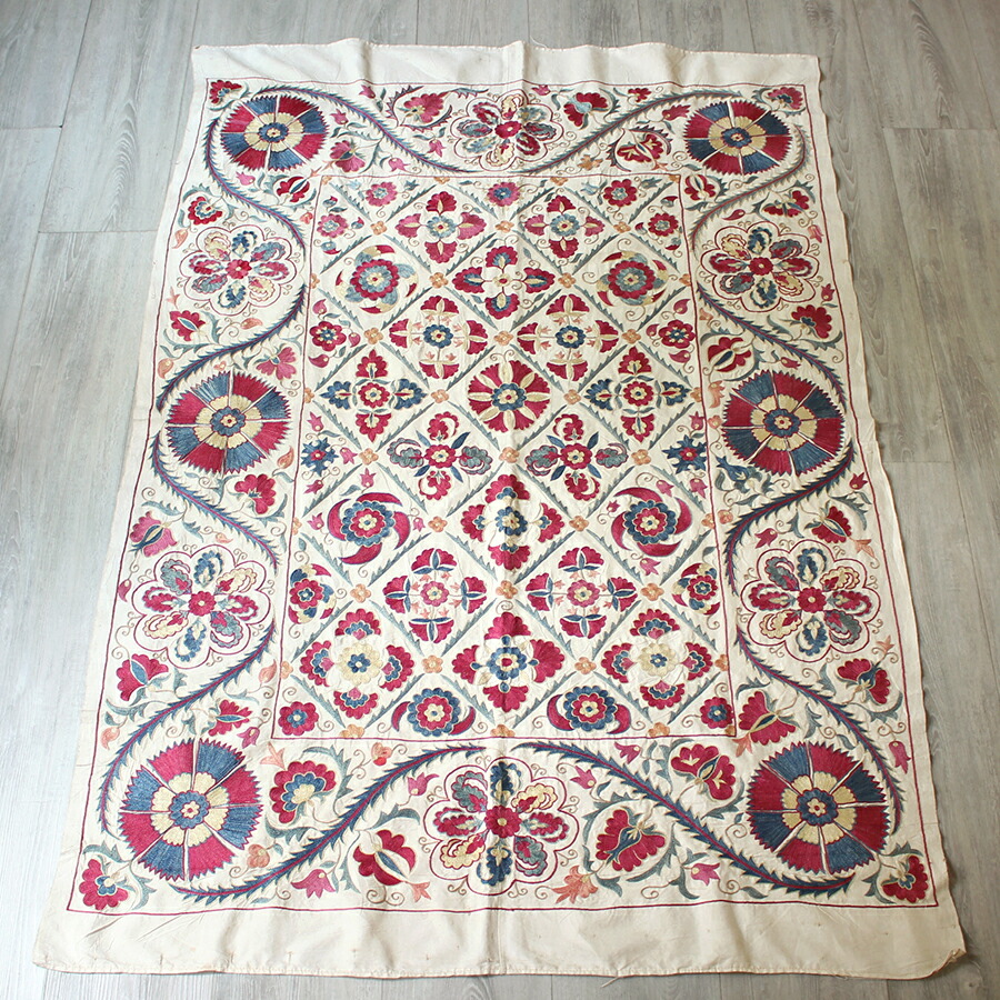 楽天市場】ウズベキスタン刺繍布 スザニ シルクの手刺繍スザニ