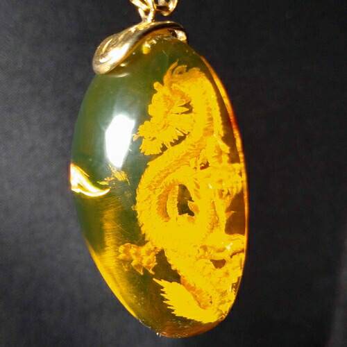 楽天市場】【動画あり】龍 ペンダントトップ 昇龍 インタリオ 琥珀