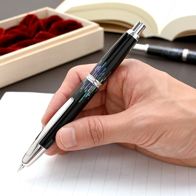 楽天市場】【2/20は最大P5倍！】 パイロット 万年筆 キャップレス螺鈿