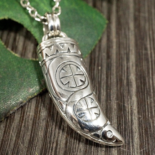 楽天市場】アイヌ紋様 牙型 スターリングシルバーペンダントトップ