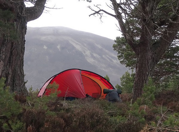 HILLEBERG NIAK 1.5 グリーン フットプリント付き HILLEBERG NIAK 1.5