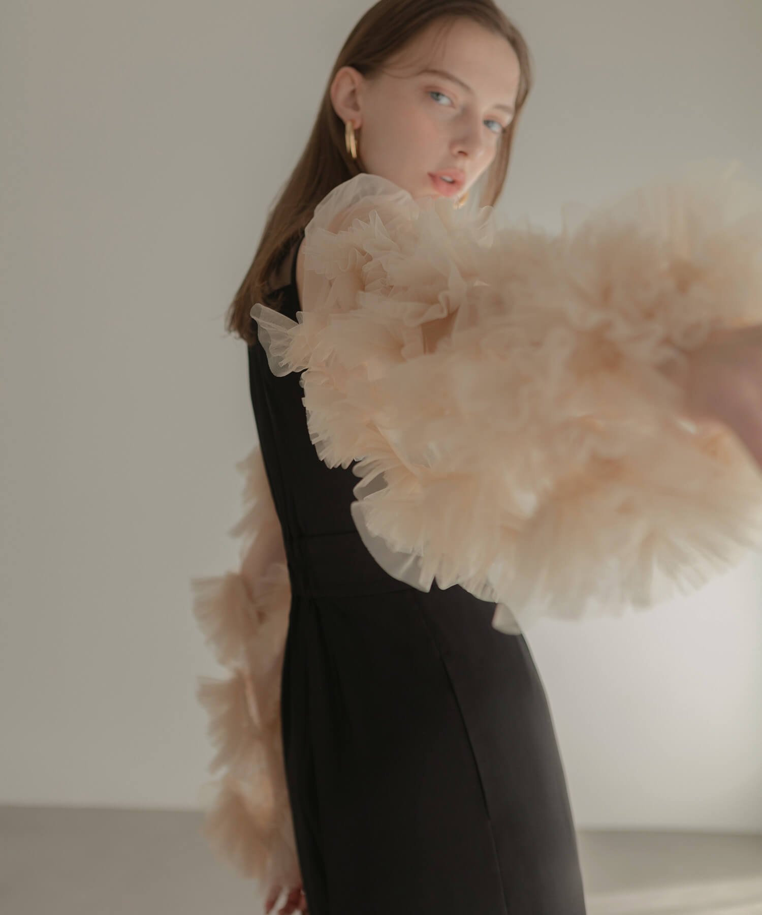 Leja｜LEJA-ボリュームチュールスリーブオールインワンパンツドレス