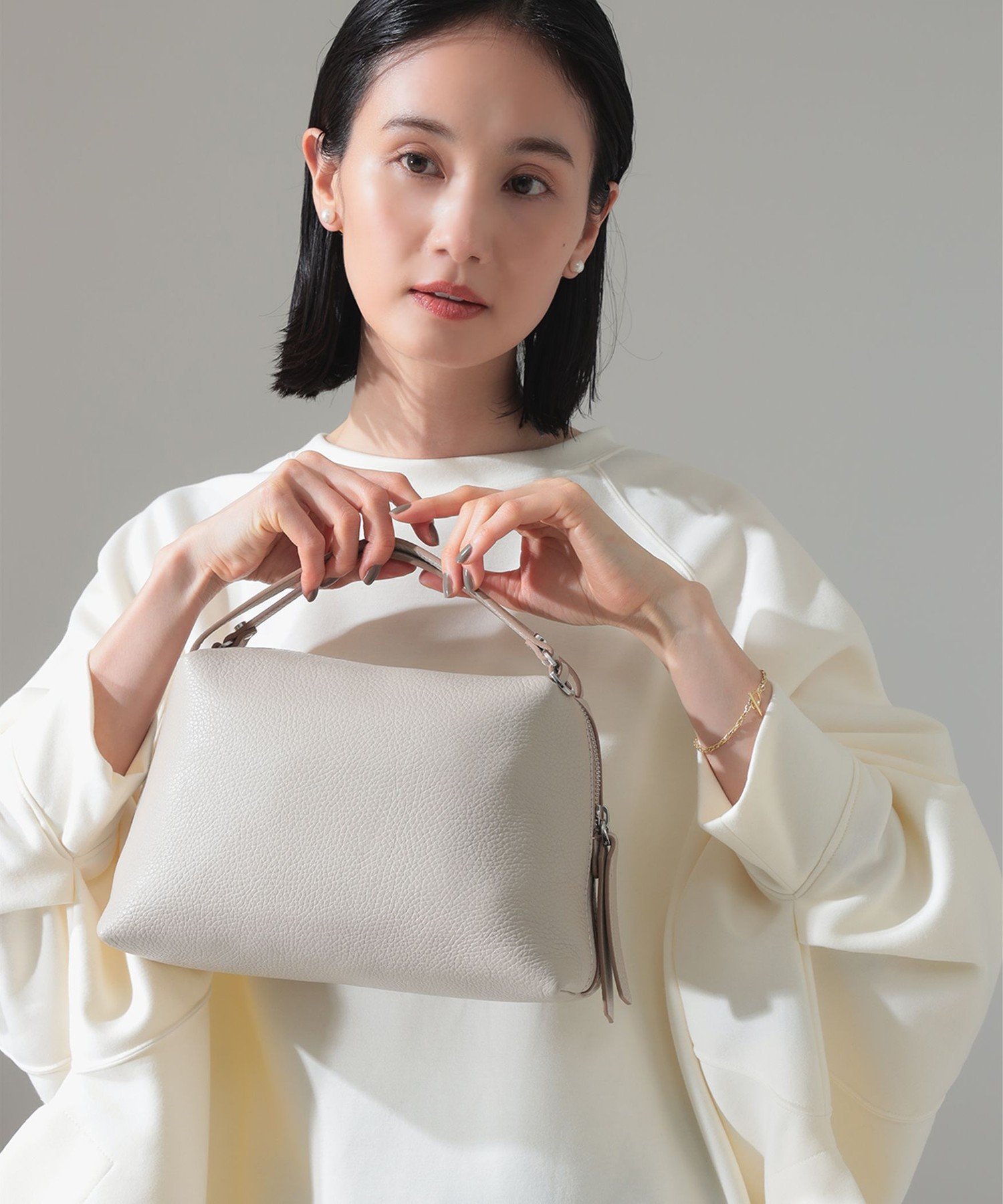 Demi-Luxe BEAMS｜GIANNI CHIARINI / ALIFA レザーショルダーバッグ M