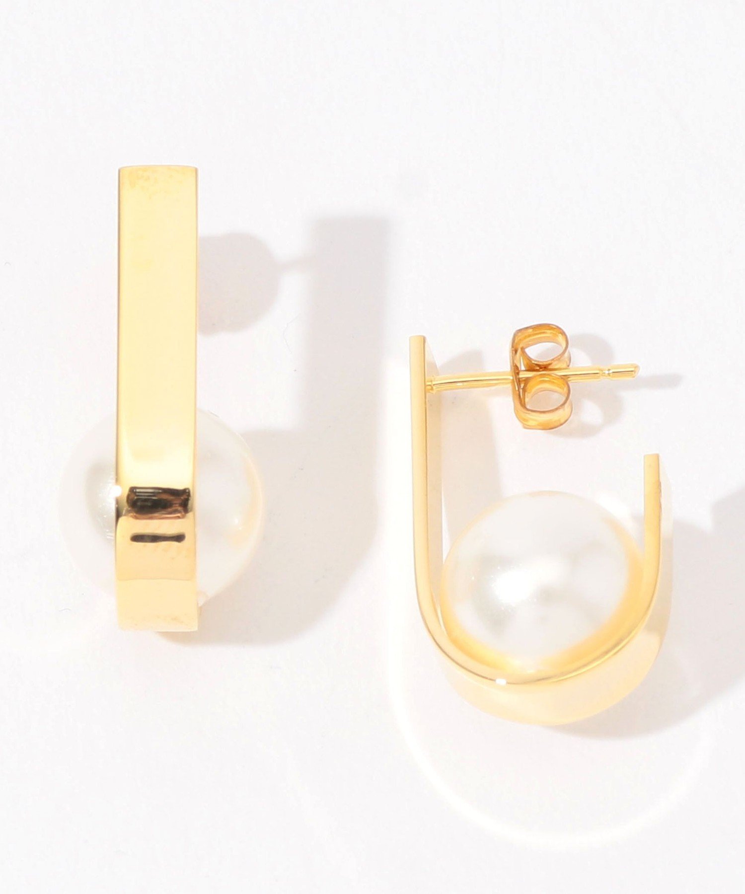 TOMORROWLAND｜【別注】januka シェルパールピアス | Rakuten Fashion