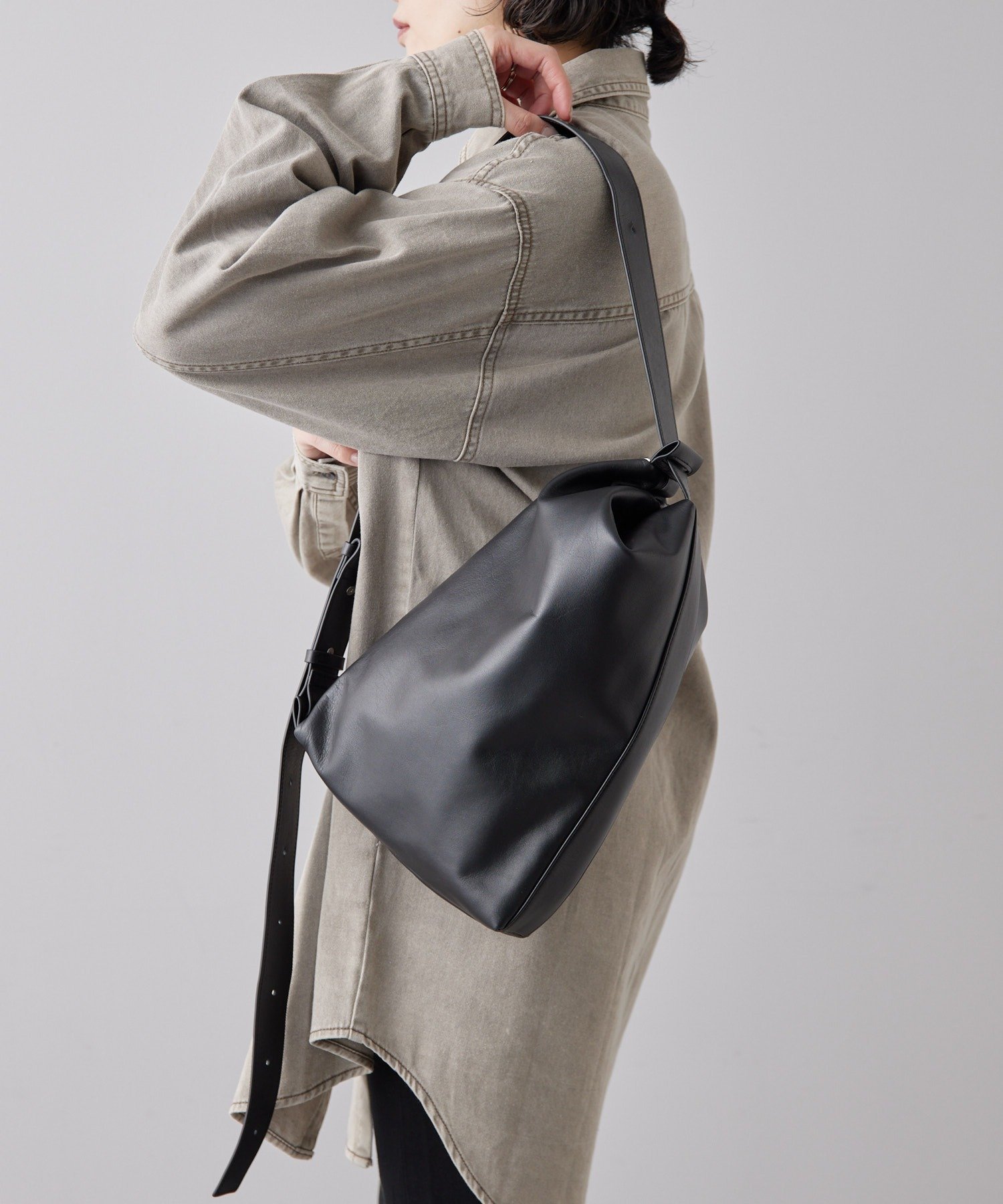 ear PAPILLONNER｜《SNS総再生数800万突破!本革/軽量》2WAYレザー