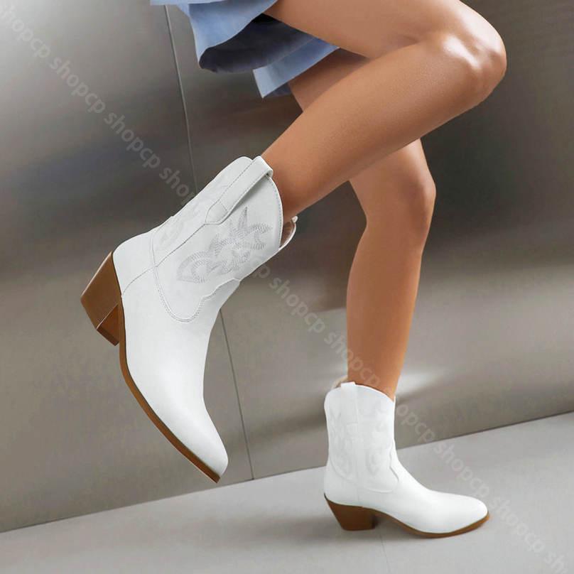 1/5【本日限り】クーポン!!Nike ナイキ ウィメンズ ブレーザー ロー