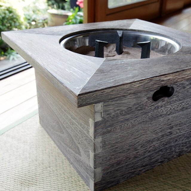 楽天市場】職人の手作り火鉢 日本製 桐の角火鉢 ＜火鉢単品＞ 全国送料