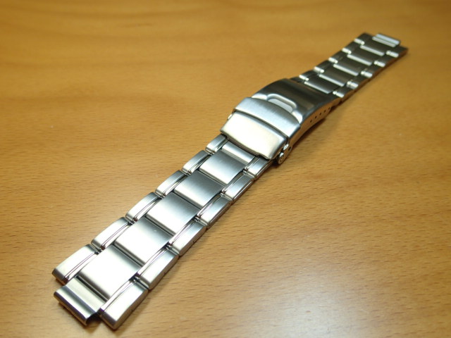 楽天市場】凹型対応 20mm時計バンド(腕時計)ベルト20ミリ ステンレス