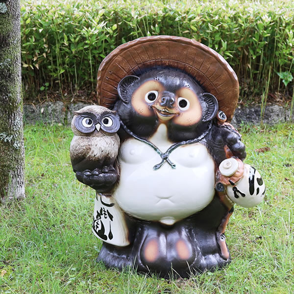 チョー縁起物❗大型信楽焼福狸 高さ８３cm チョー縁起物❗信楽焼野球狸 高さ37cm - メルカリ