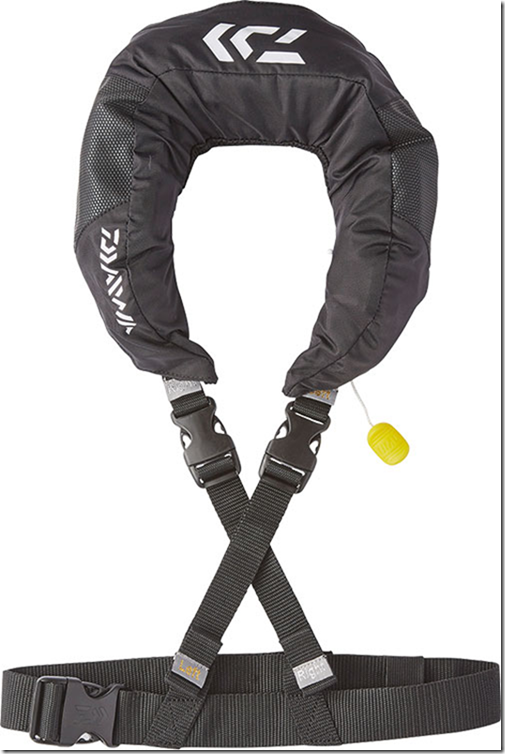 ダイワ：ライフジャケット『DF-2220 コンパクトライフジャケット