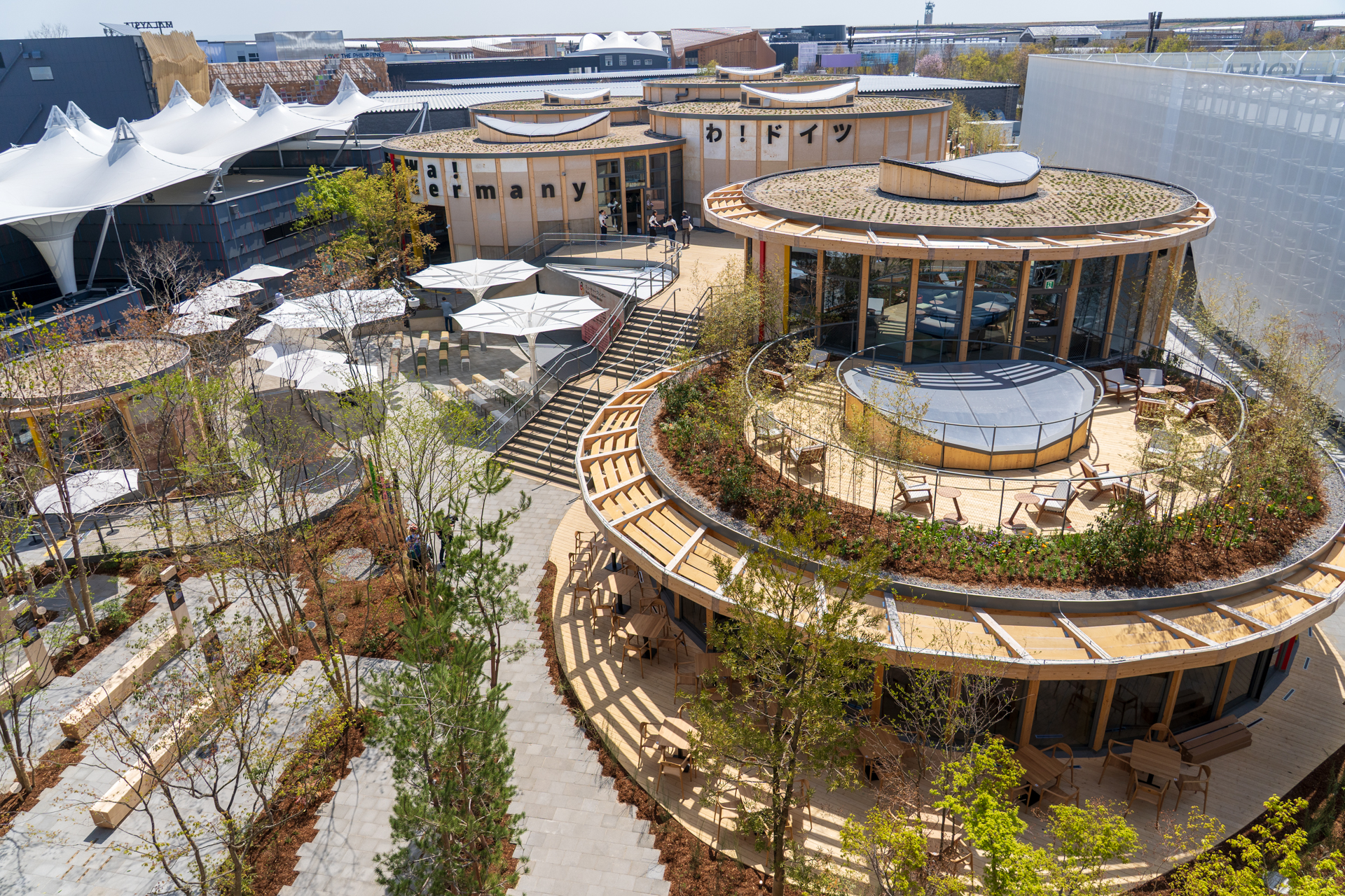 すべてが「わ！」の万博・ドイツパビリオンは音声ガイドのマスコットと