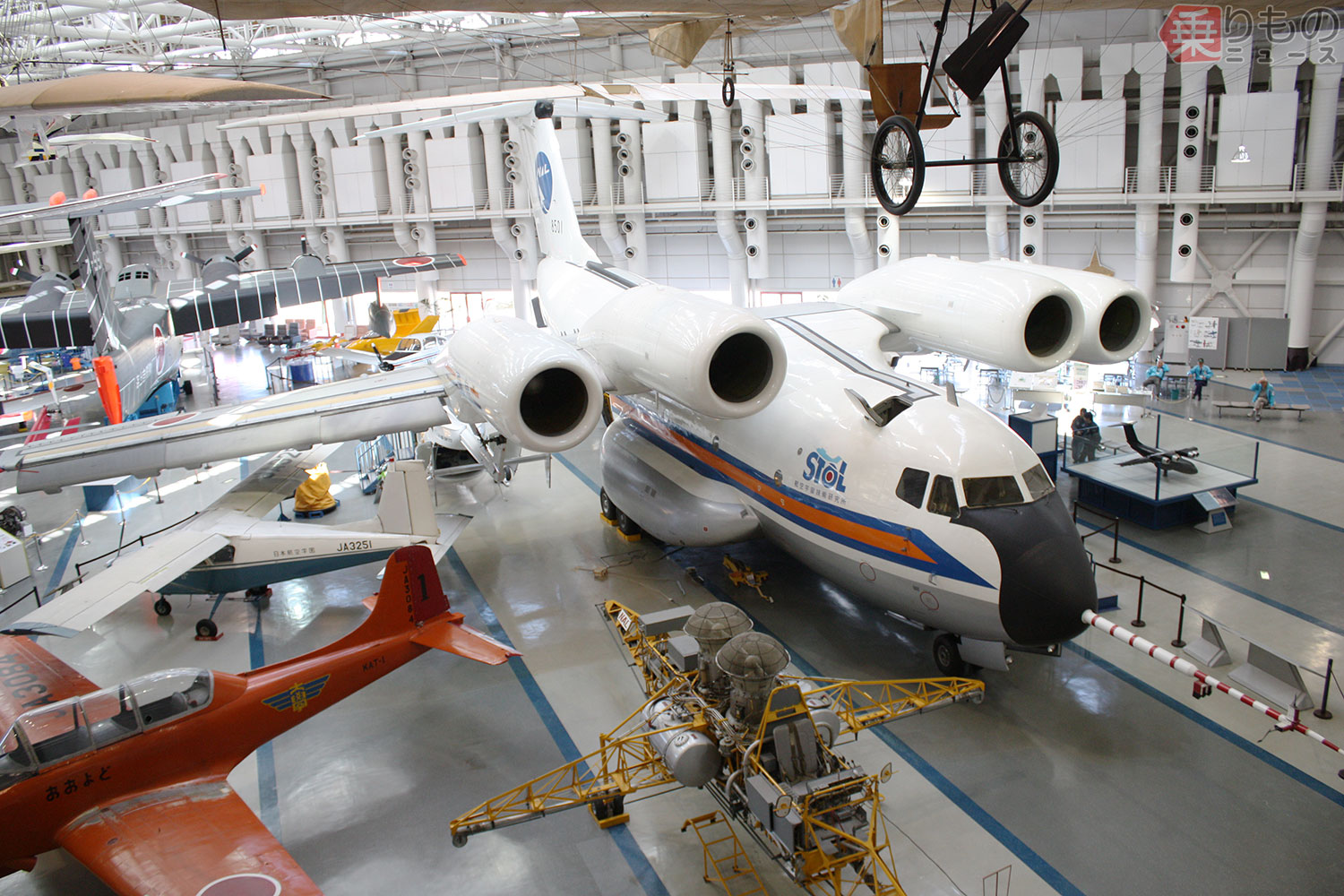 初の純国産4発ジェット機「飛鳥」日本に何をもたらしたのか？ 日の丸