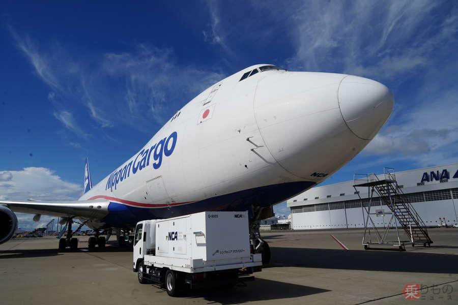 一般人が絶対乗れない「ジャンボ機」747に潜入 全席超ゆったり客室