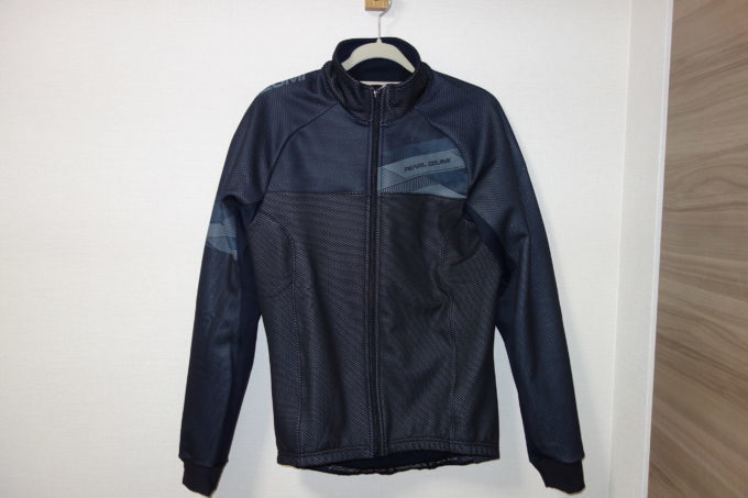 パールイズミ ウインドブレークジャケット レビュー】冬の定番サイクル