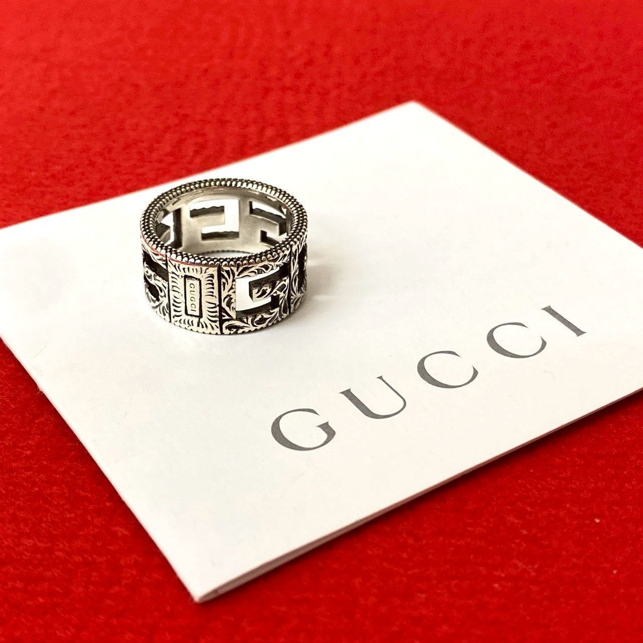 GUCCI スクエアG アラベスク リング – Trip