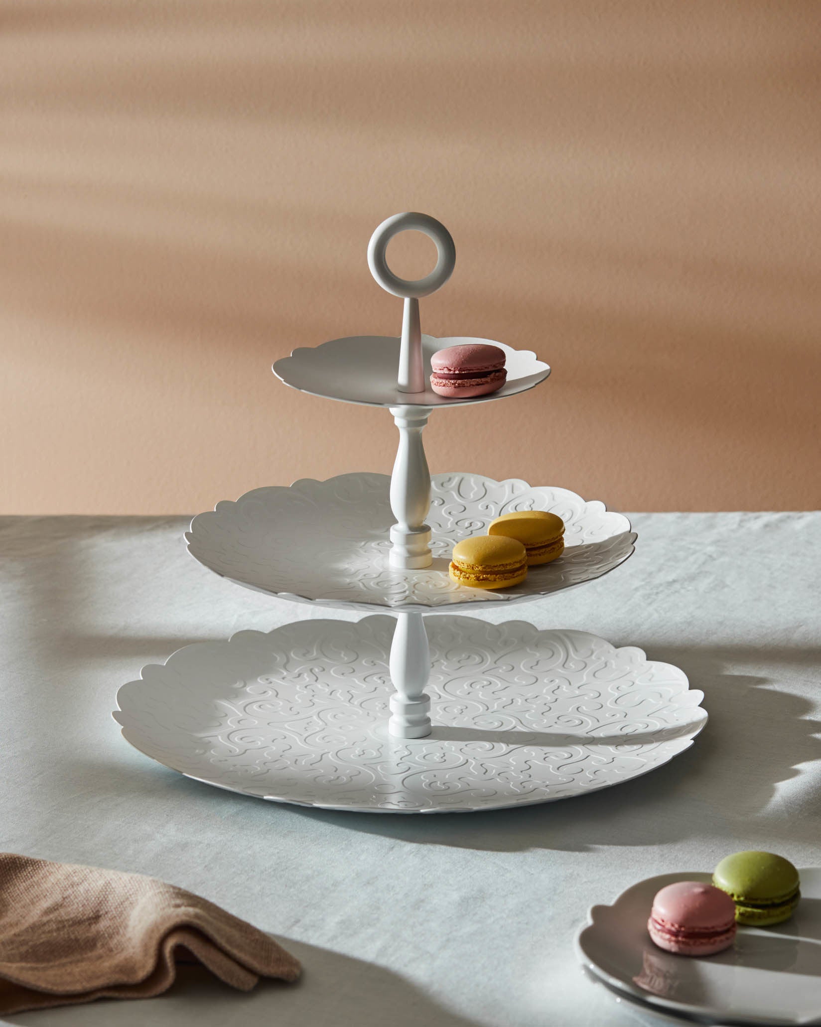 Dressed: Three-dish Stand by Marcel Wanders | Alessi