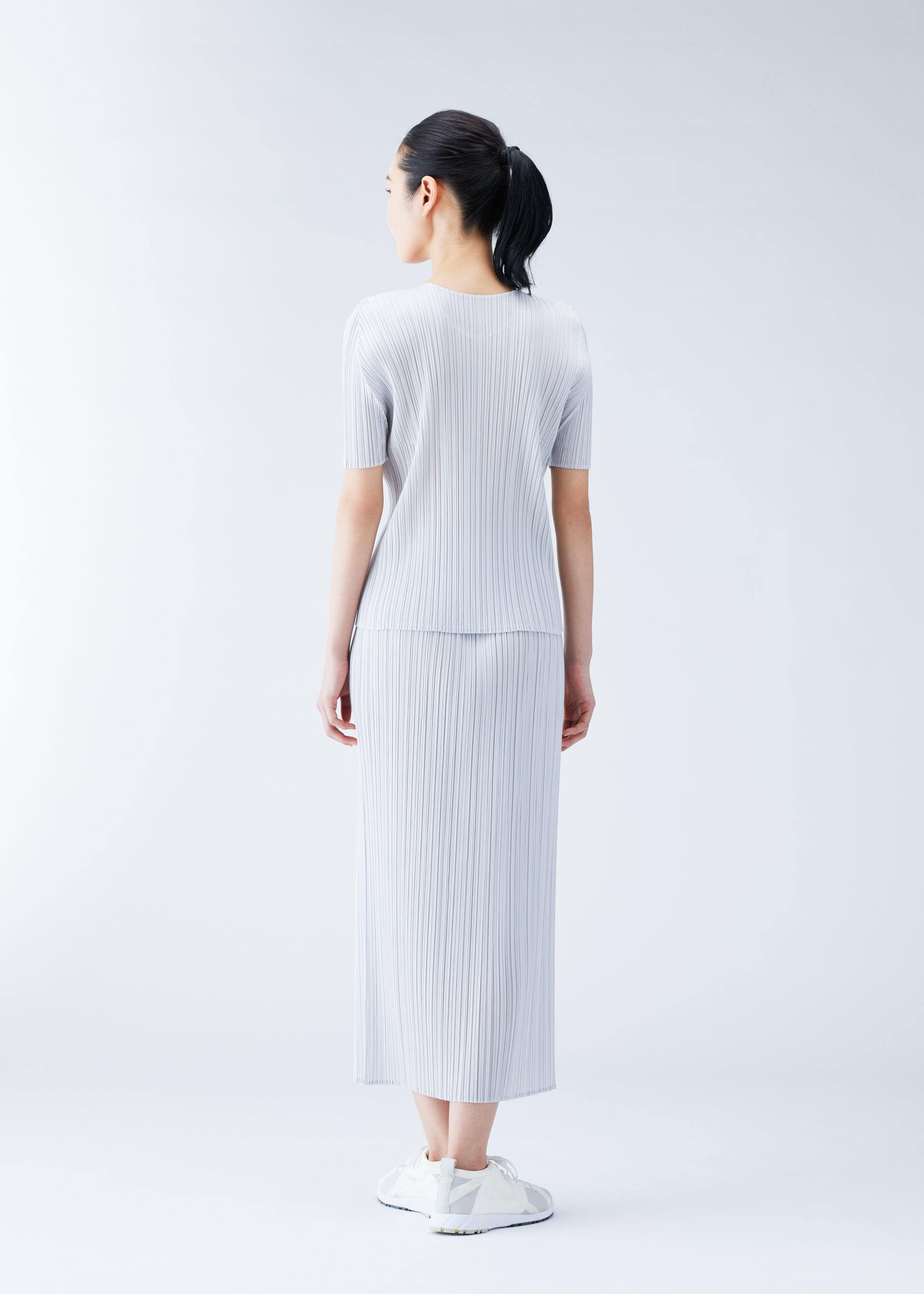 BASICS – ISSEY MIYAKE ONLINE STORE