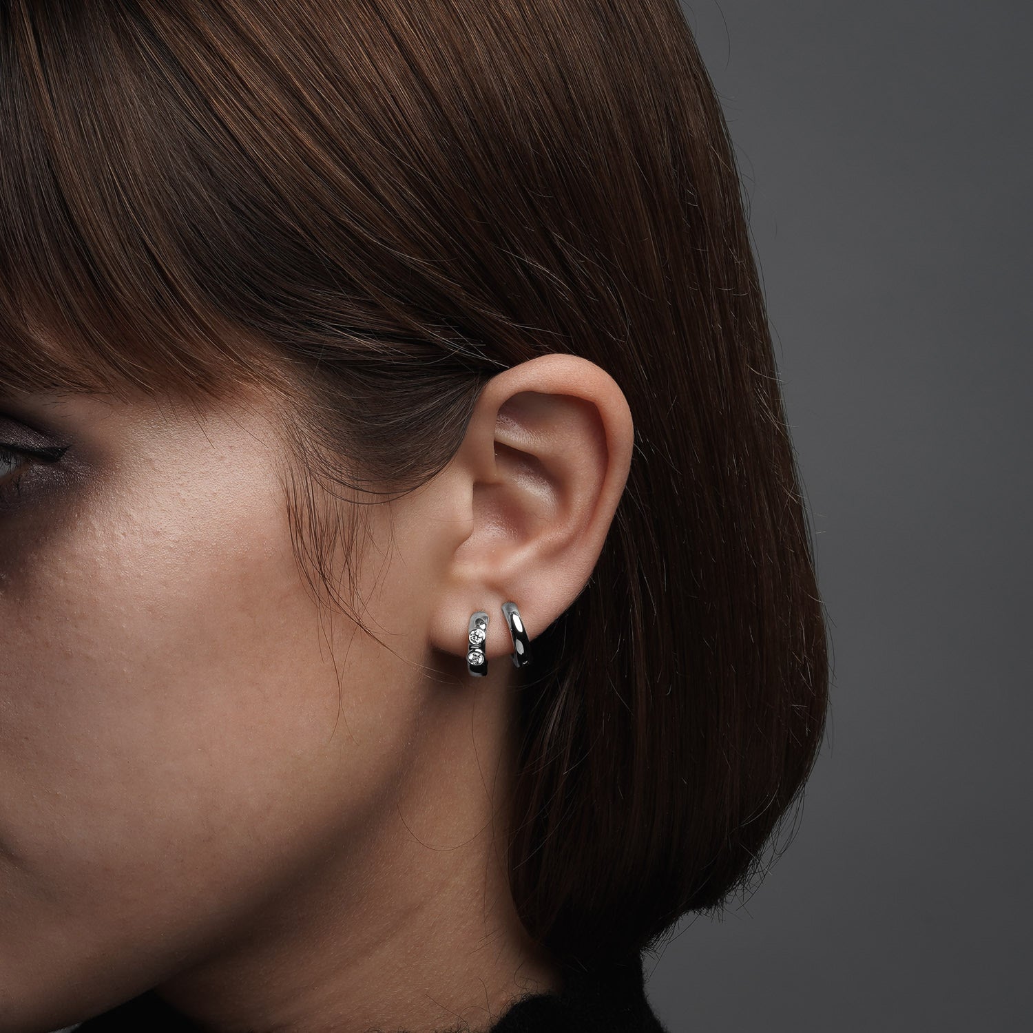 ダイヤモンド シルバー フープ ピアス Mサイズ – VARTIX