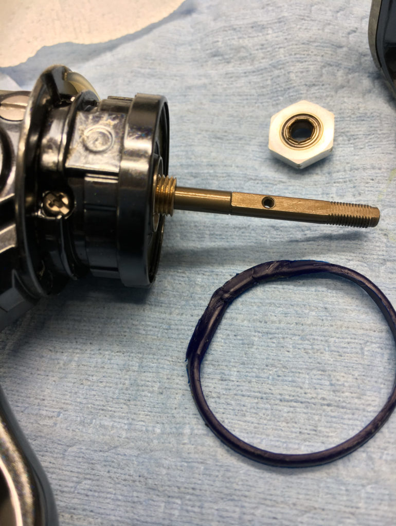 10ステラ1000S 14年越しの初オーバーホール - 関西・兵庫でリールの