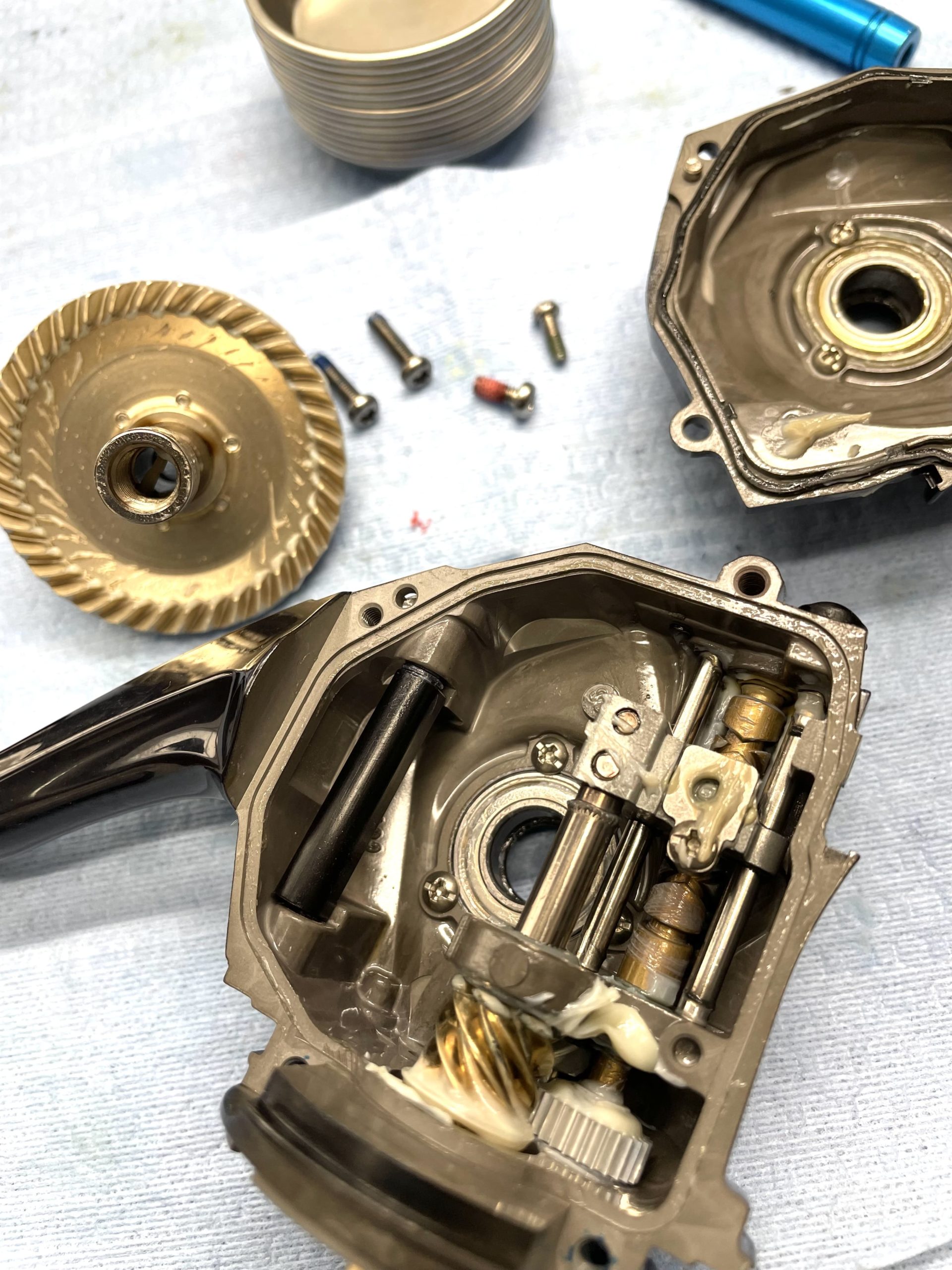 19ステラSW14000XG オーバーホール - 関西・兵庫でリールの