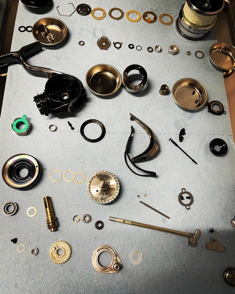 ダイワ 18イグジストLT4000-CXH オーバーホール ラインローラー振動