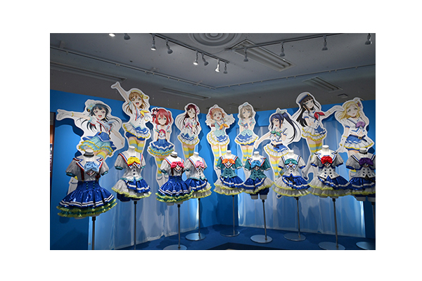 ラブライブ！サンシャイン!!』Aqoursの結成9周年を記念した展覧会