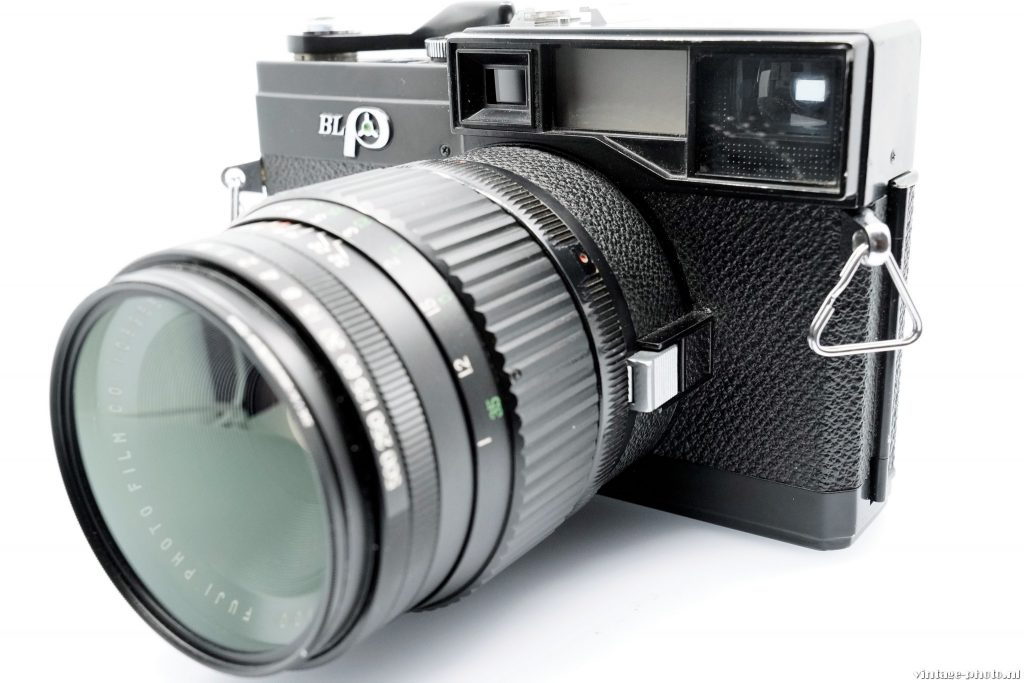 The Texas Leica: Fujica G690 - Vintage-photo