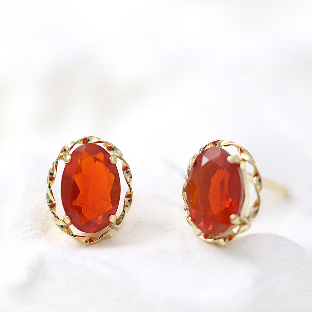 アクセサリーのプレゼント K18YG ファイヤーオパール ピアス 18金