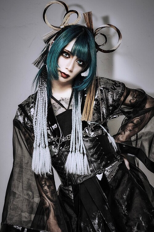 DAMNED B. Sakura (咲薇) solo photo | vkgy (ブイケージ)