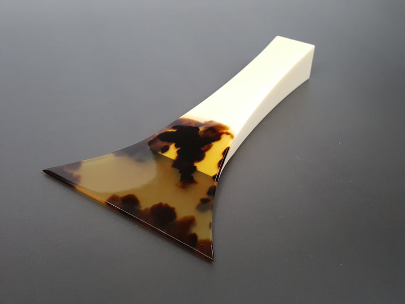 三味線 鼈甲撥 黒水牛 全て天然素材 虫食い・欠け無し美品 【公式通販】