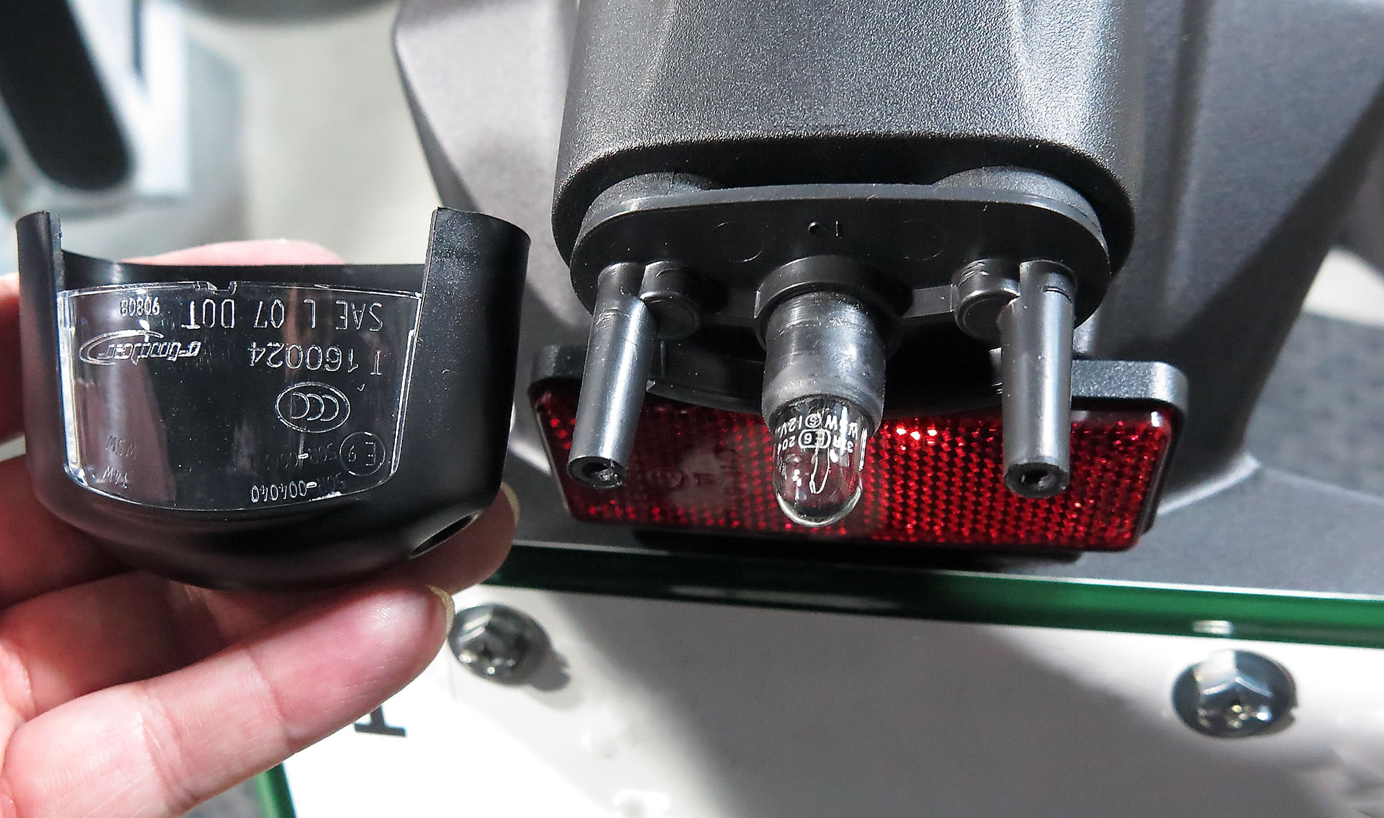 カワサキ純正ナンバー灯 点灯OK LED ニンジャ系に Ninja400(EX400G