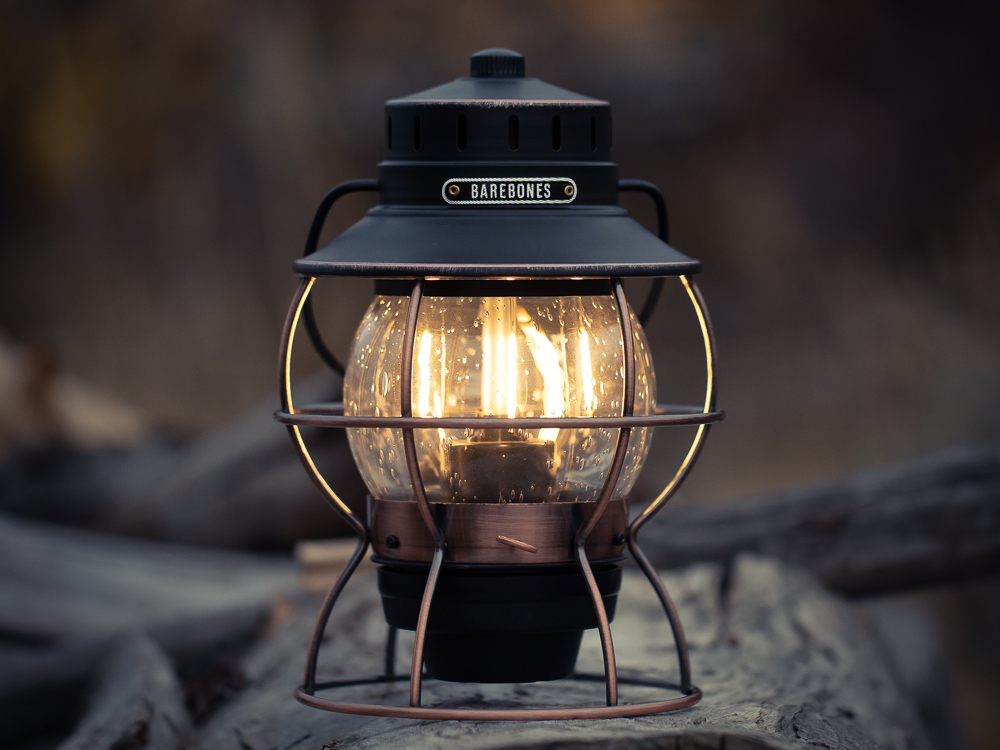 ベアボーンズの人気LEDランタンに待望の新カラーがラインナップ。 | GO OUT