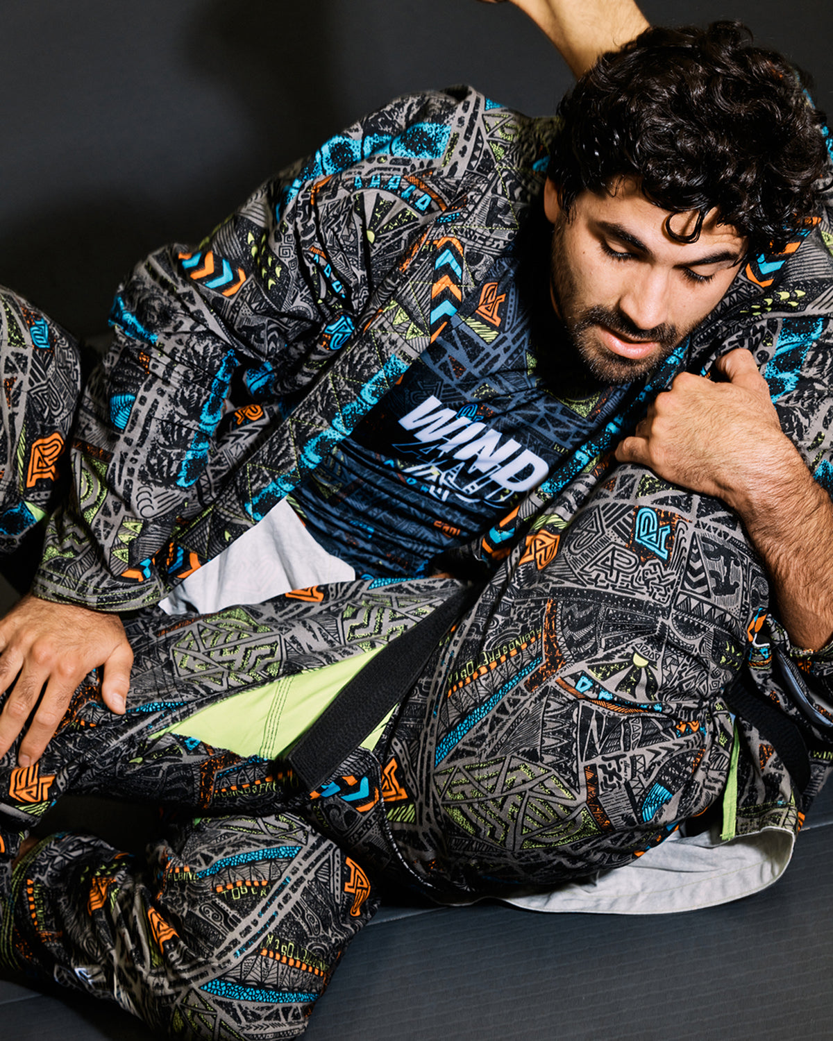 ALBINO&PRETO × WIND AND SEA