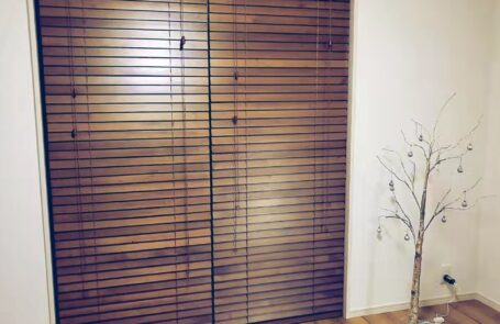 ダークブラウン｜納品事例｜woodblind.jp[木製ブラインド、ウッド