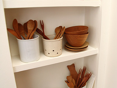 ほぼ日刊イトイ新聞 - ［10センチ］三谷龍二さんのあたらしい場所。