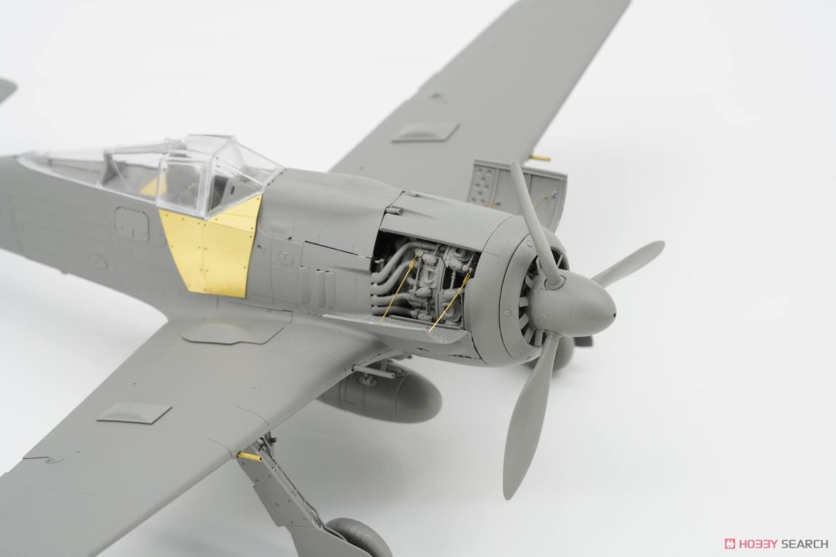 フォッケウルフ Fw190 A-8 4in1 (R2/R6/R7/R8) (プラモデル) - ホビー