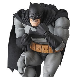 MAFEX No.105 BATMAN(バットマン) `HUSH` (完成品) - ホビーサーチ