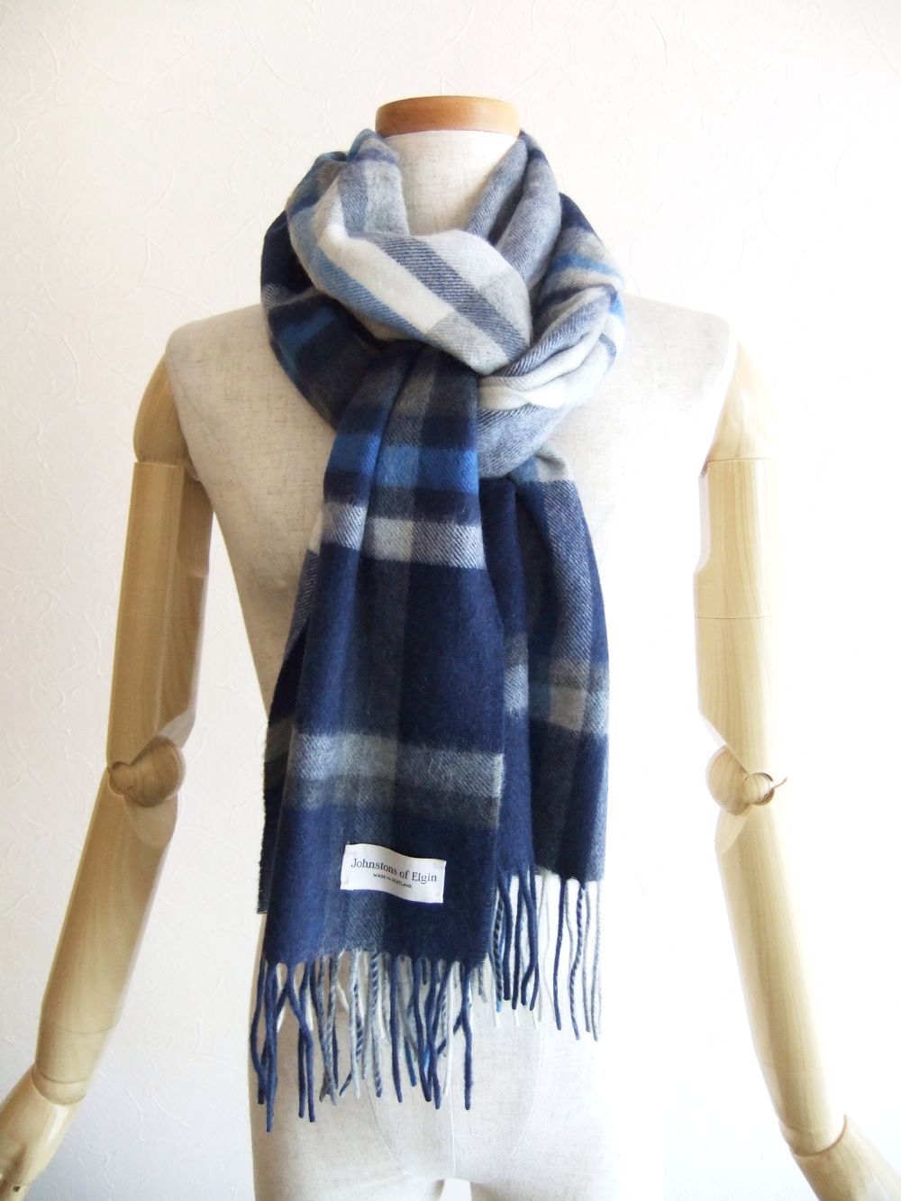 Johnstons - カシミヤ ストール WA57 (モダン ブラックウォッチ