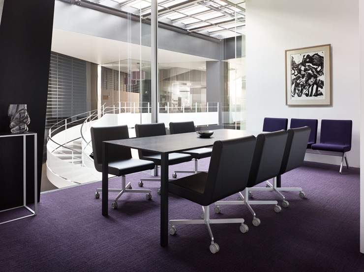 AIR FRAME 3004 VO(エアーフレーム3004 VOテーブル） IXC | カッシーナ