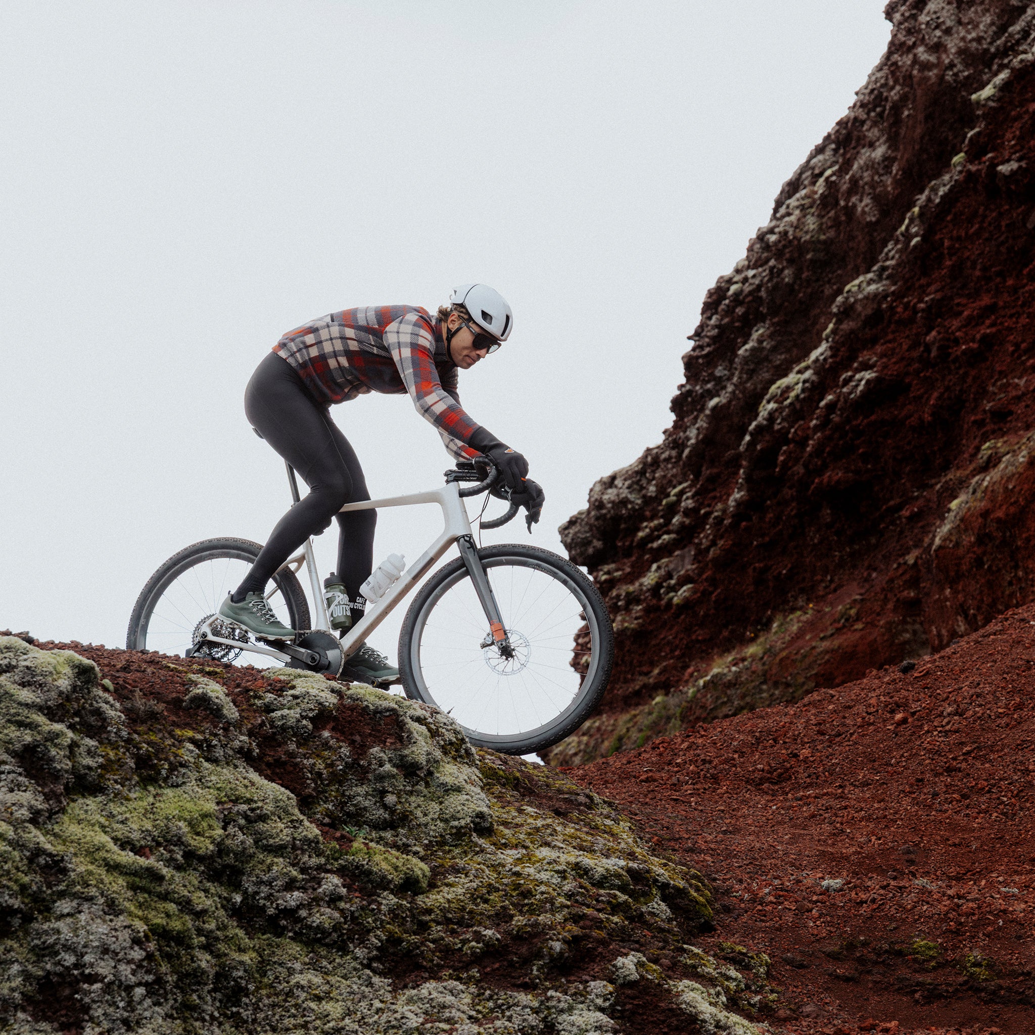 メンズ アウトランズ コレクション – Café du Cycliste | JP