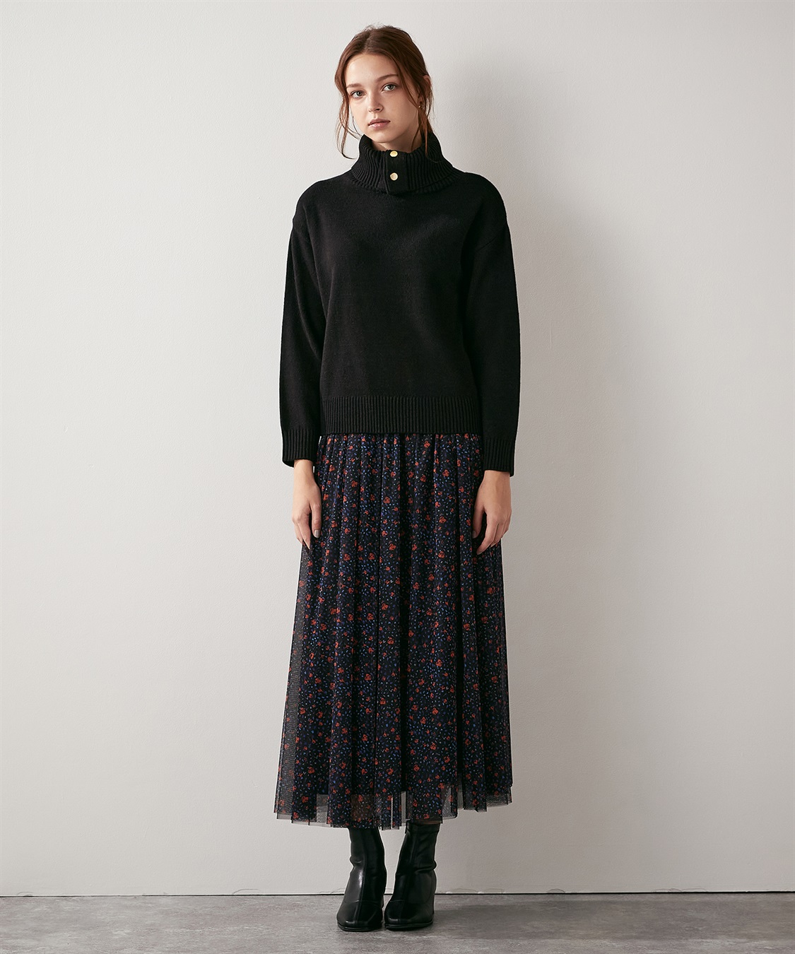 金ボタン タートルネック ニットプルオーバー LE SOUK HOLIDAY｜クロス